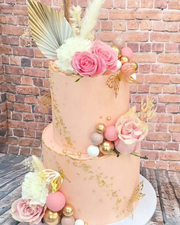 Pink, gold & fresh flowers